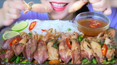 ASMR EGGS SQUID IN SPICY THAILLAND SAUCE X TOMYUM SODA WATER , EATING SOUNDS | LINH-ASMR