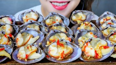 ASMR CHOCOLATE CLAMS X SPICY FISH SAUCE , EATING SOUNDS | LINH-ASMR