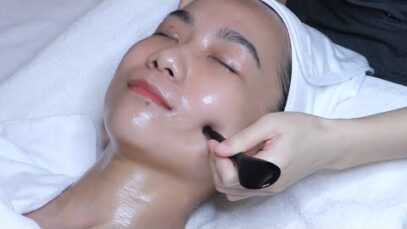 ASMR 중국 고법 얼굴 경혈마사지 Facial Gua Sha from a Chinese skincare professional
