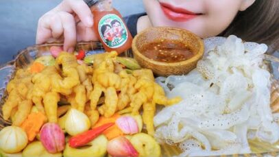 ASMR CHICKEN FEET MARINATED IN CALAMANSI SAUCE AND FRESH JELLYFISH, EATING SOUNDS | LINH-ASMR