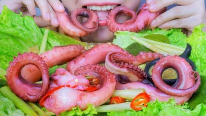 ASMR EATING SQUID TENTACLES , EATING SOUND | LINH-ASMR