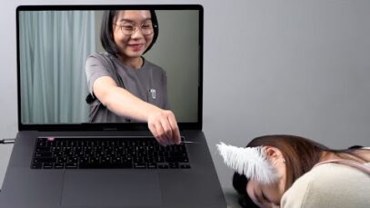 ASMR 스크린 귀청소 Ear Cleaning through the Screen